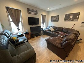 118 Buttonwood St, Unit 1 in Boston, MA - Building Photo
