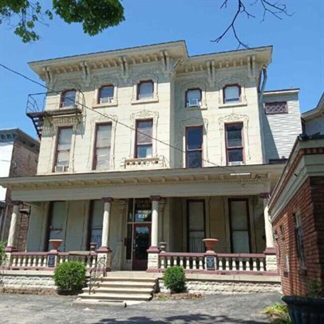 property at 1128 S 3rd St