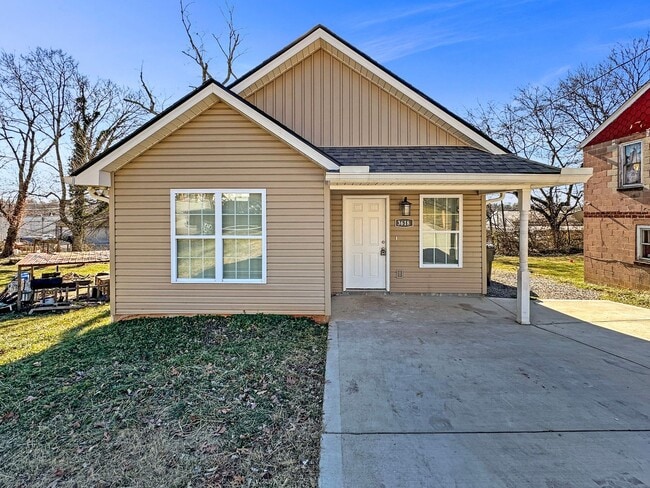 property at 3618 Lyle Ave