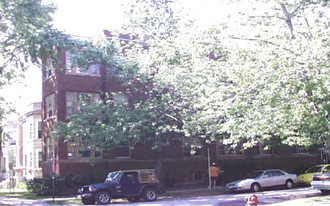 1407 W Farragut Ave Apartments