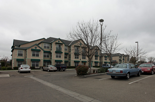 Turlock Silvercrest Senior Residence in Turlock, CA - Building Photo - Building Photo