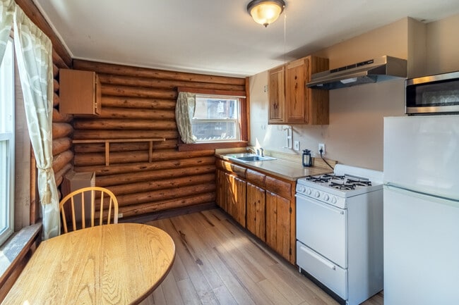 325 Vine St in Grand Lake, CO - Foto de edificio - Building Photo