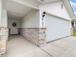 6102 NW Hoover St in Bentonville, AR - Building Photo - Building Photo