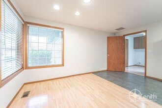 710 NE 158th Ave in Vancouver, WA - Building Photo - Building Photo