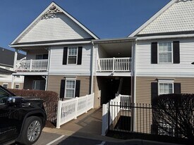 9200 Spring Creek Ln in O'Fallon, MO - Building Photo