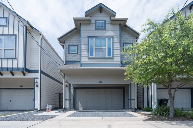 property at 4610 Center St