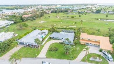 6 Country Club Rd in Cocoa Beach, FL - Building Photo - Building Photo