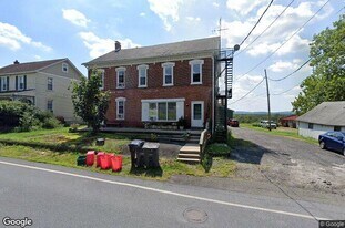 1802 Hoffmansville Rd, Unit 1 in Sassamansville, PA - Building Photo