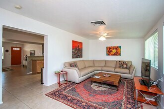 2514 E Campbell Ave in Phoenix, AZ - Building Photo - Building Photo