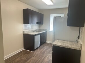 White Oak Garden Apartments in Silver Spring, MD - Building Photo - Building Photo