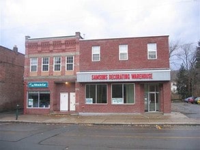 9-15 Elm St in Oneonta, NY - Foto de edificio - Primary Photo