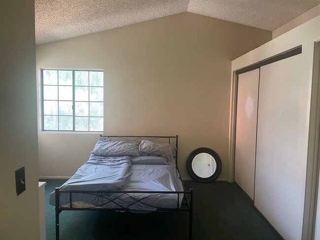 27171 Denali Peak Rd in Menifee, CA - Foto de edificio - Building Photo