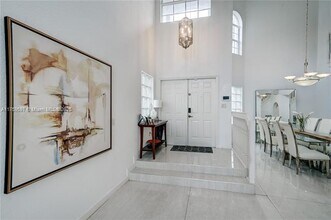 10773 NW 69th Ter in Doral, FL - Building Photo - Building Photo