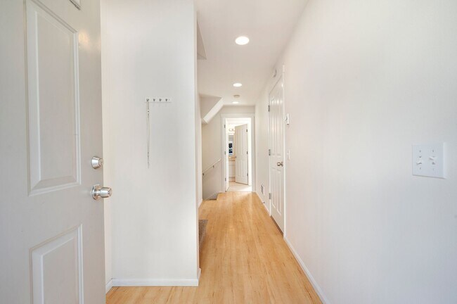 408 W Barrett St in Seattle, WA - Building Photo - Building Photo