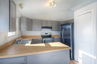 3986 Red Cedar Dr in Colorado Springs, CO - Building Photo - Building Photo