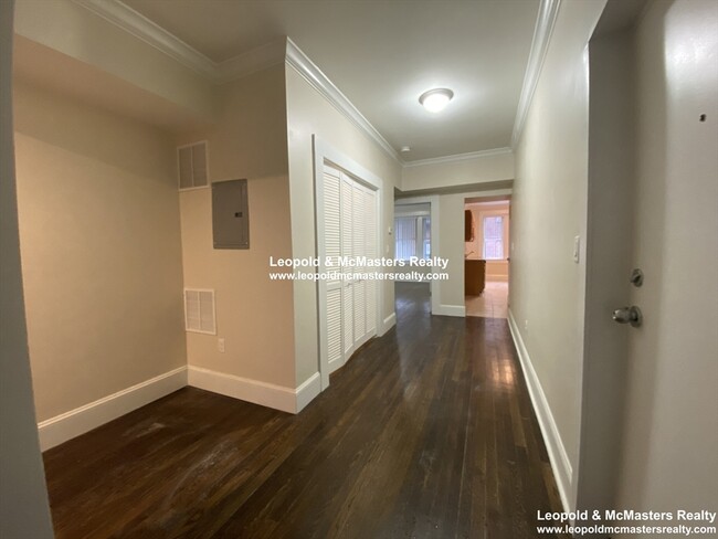 10A Short St, Unit 10 in Brookline, MA - Building Photo - Building Photo