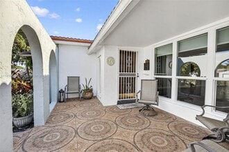 7920 Alhambra Blvd in Miramar, FL - Building Photo - Building Photo