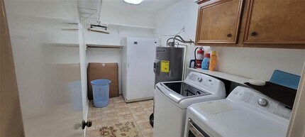 104 Royal Oaks in Huntsville, TX - Building Photo - Building Photo