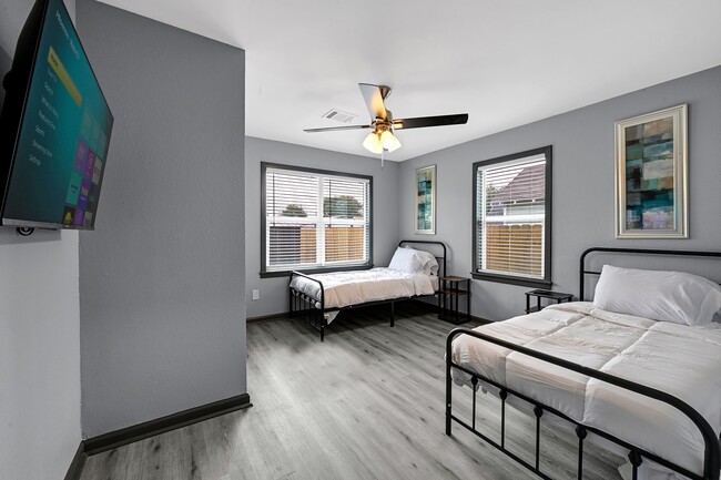 property at 4406 Edison St