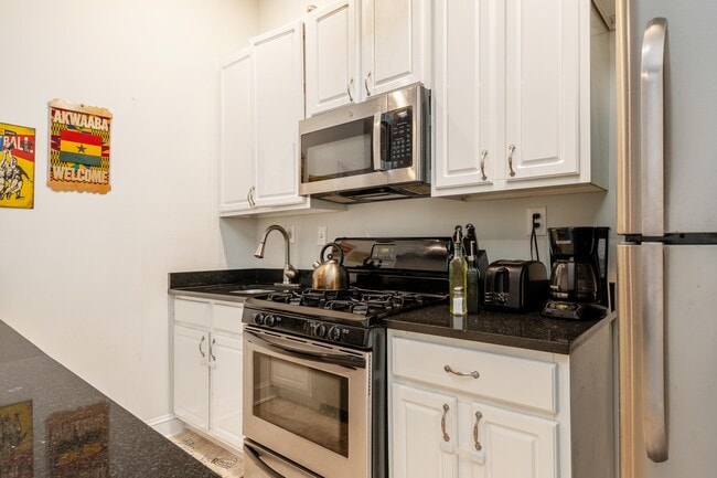 312 Market St, Unit Apt. C in Philadelphia, PA - Foto de edificio - Building Photo