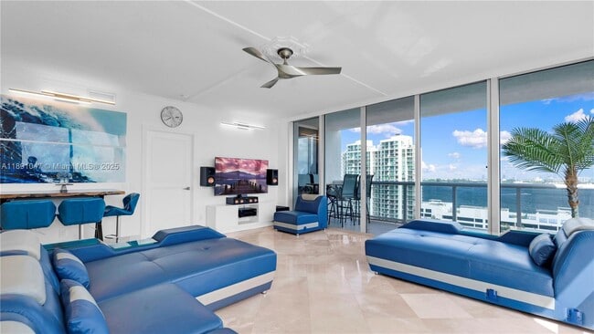 7929 West Dr, Unit 1401 in North Bay Village, FL - Foto de edificio - Building Photo