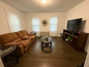 41 Cliff St in Fitchburg, MA - Foto de edificio - Building Photo