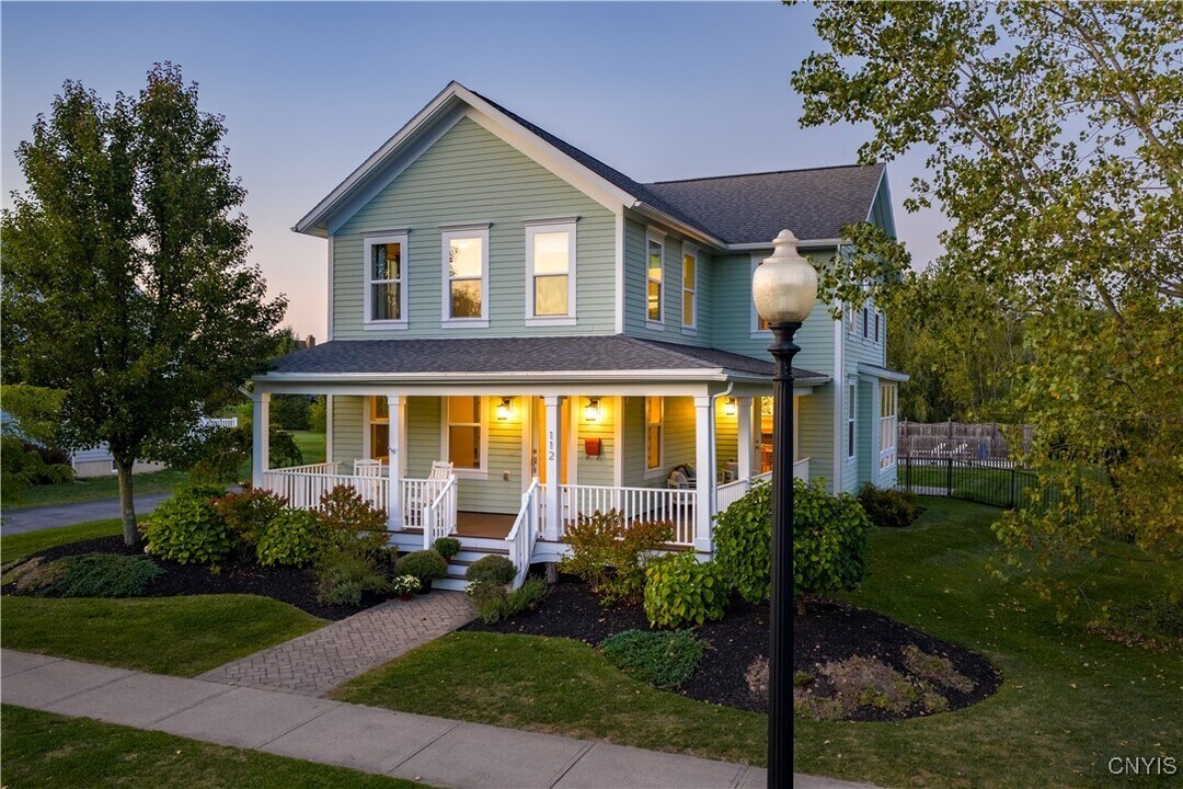 112 Orchard Rd in Skaneateles, NY - Building Photo