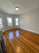 23 Deering Rd in Boston, MA - Foto de edificio - Building Photo