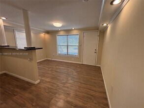 1715 Lincoln St in Hollywood, FL - Building Photo - Building Photo