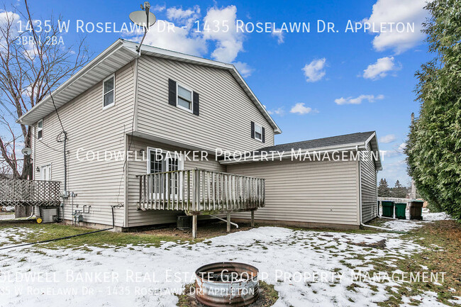 1435 W Roselawn Dr in Appleton, WI - Building Photo - Building Photo