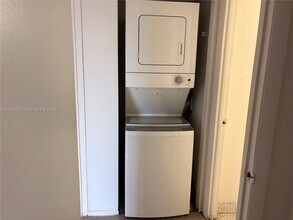4168 Inverrary Dr in Lauderhill, FL - Building Photo - Building Photo