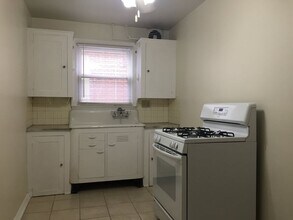 631 Plymouth Rd in Baltimore, MD - Building Photo - Building Photo