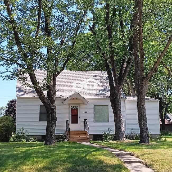 property at 1292 12th Ave N
