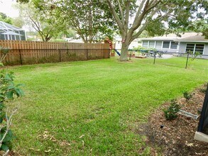 2911 Mill Stream Ct in Clearwater, FL - Building Photo - Building Photo