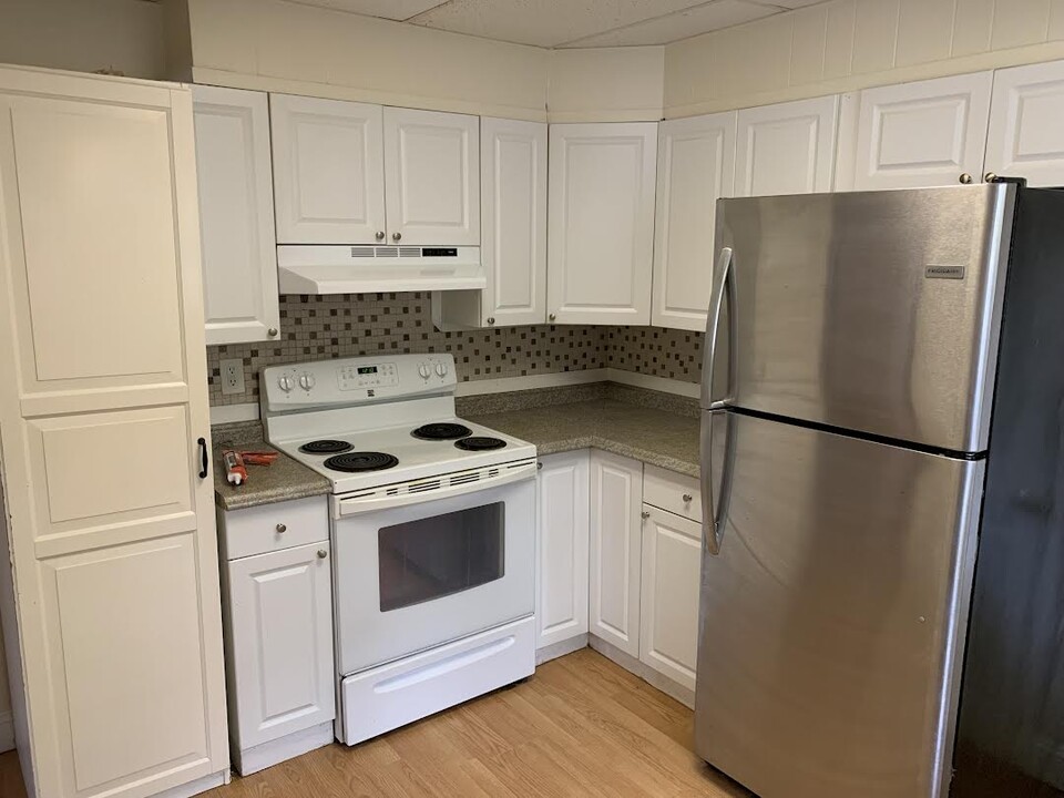 264 Boston Rd, Unit 2 in Sutton, MA - Building Photo