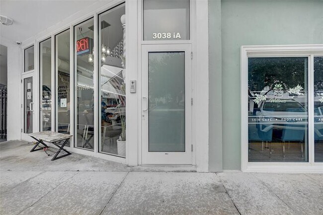 3038 N Federal Hwy in Fort Lauderdale, FL - Building Photo - Building Photo