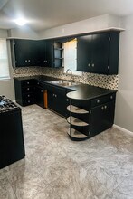 2235 Ridgelawn Ave in Youngstown, OH - Building Photo - Building Photo