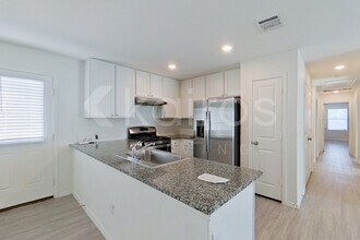 14318 Calaveras Creek in San Antonio, TX - Building Photo - Building Photo