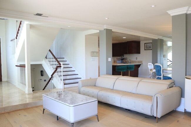 property at 4310 E Terra Vista Ln