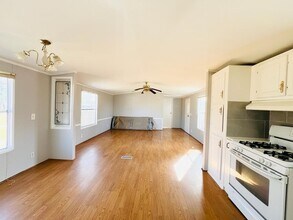 35226 Free Ln in Pinehurst, TX - Building Photo - Building Photo