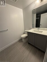 2333 Khalsa Gate in Oakville, ON - Building Photo - Building Photo