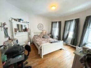 19 Bucknam St, Unit 3 in Boston, MA - Building Photo - Building Photo