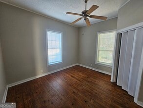 12 Boone Dr in Newnan, GA - Building Photo - Building Photo