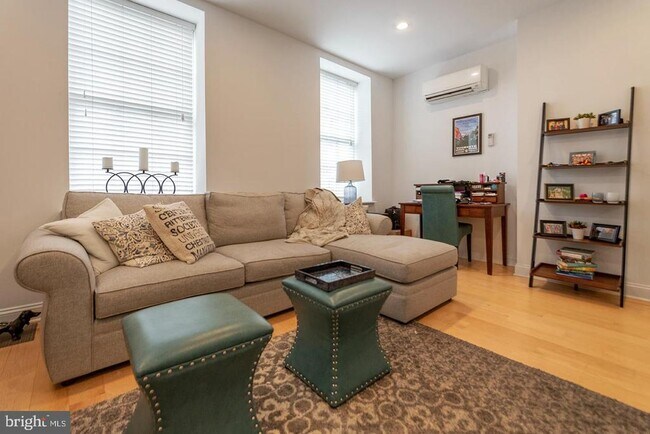 1311 Spruce St in Philadelphia, PA - Building Photo - Building Photo