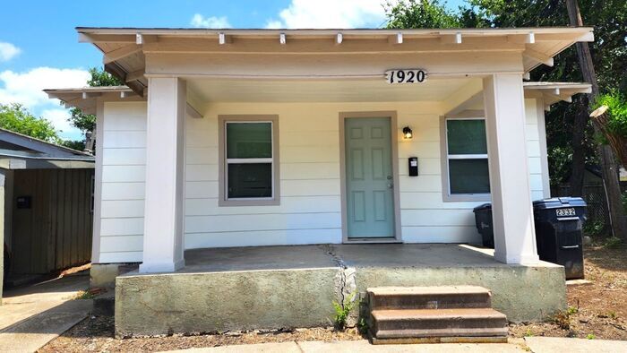 1920 N Cross Ave in Oklahoma City, OK - Building Photo