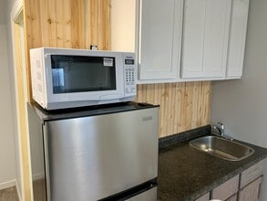 1237 Cole Harbour Rd in Dartmouth, NS - Building Photo - Building Photo