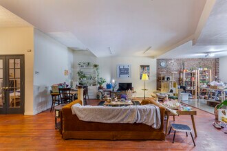 6644 Gravois Ave, Unit 1f in St. Louis, MO - Building Photo - Building Photo