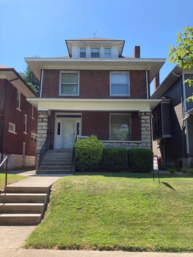 2010 Kenilworth Pl, Unit #1