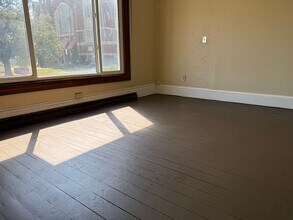 4438 Pearl Rd in Cleveland, OH - Building Photo - Building Photo