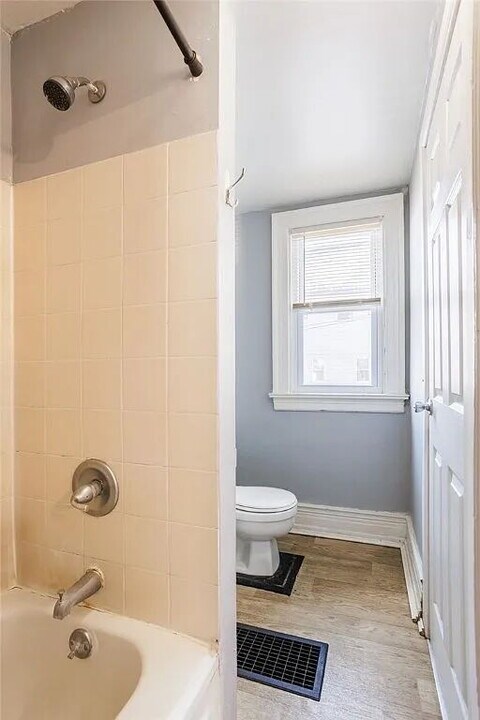 184 Fulton Ave in Rochester, NY - Building Photo